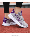 Tênis de corrida feminino verde primavera .